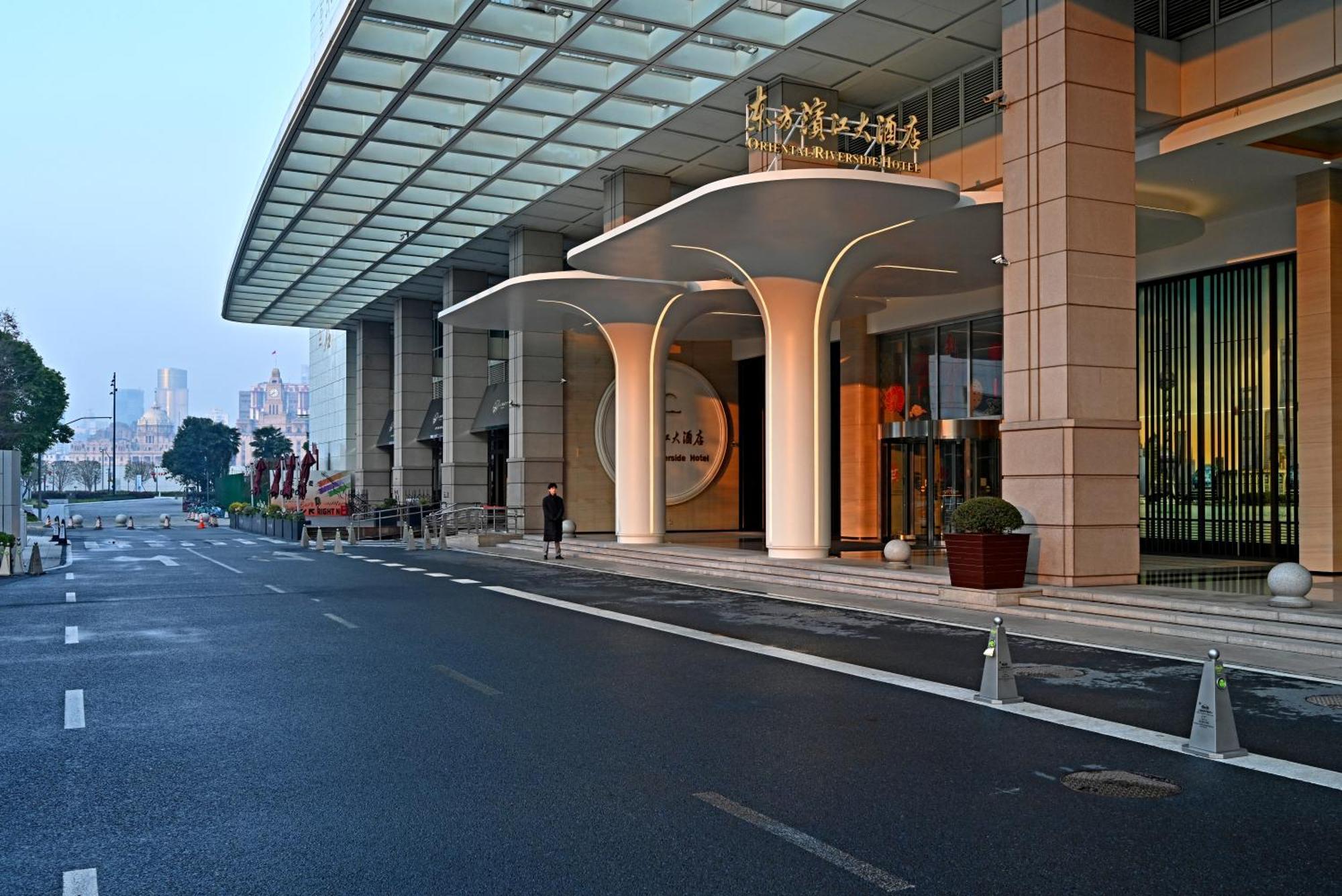 Oriental Riverside Bund View Hotel Xangai Exterior foto