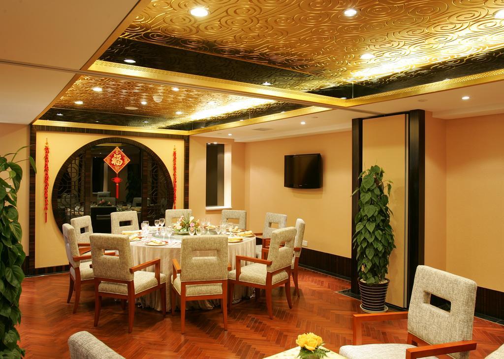 Oriental Riverside Bund View Hotel Xangai Exterior foto